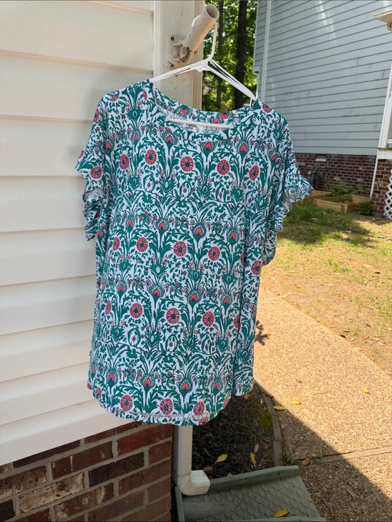 crown & ivy Tops - crown & ivy Teal and Pink Floral Short-Sleeve Blouse
